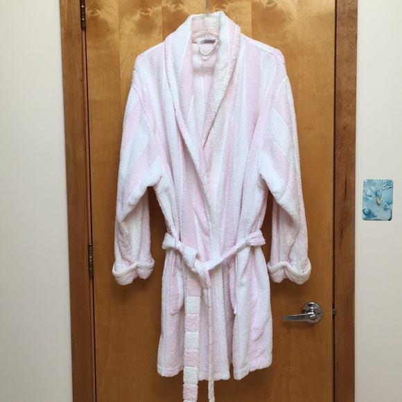 Delicates spa robe Clearance